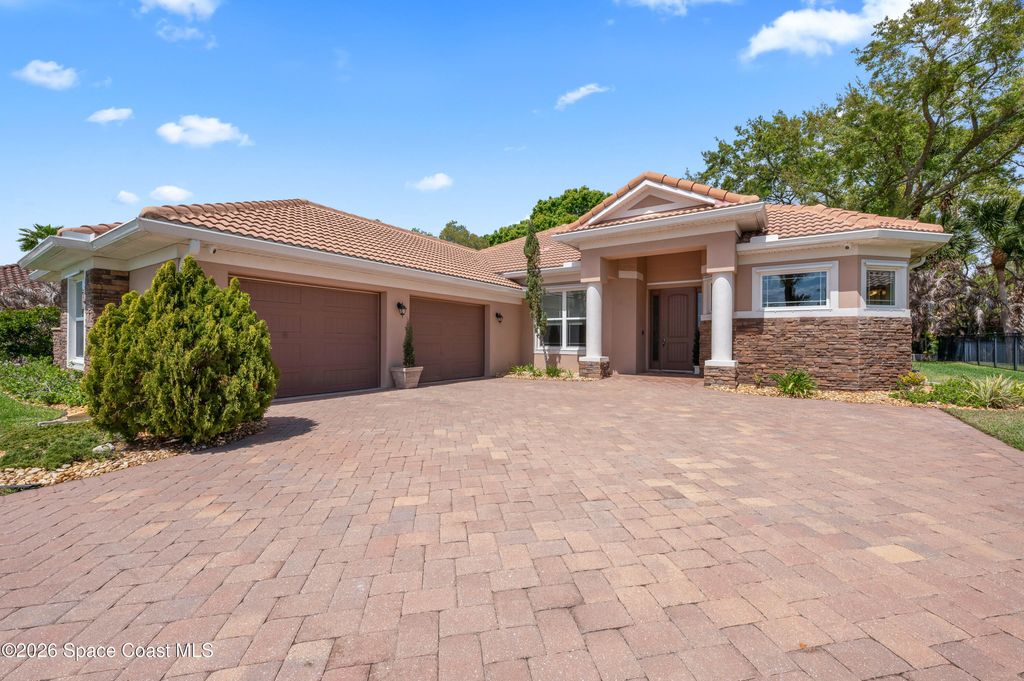 942 Casa Dolce Casa Circle, Rockledge, FL 32955
