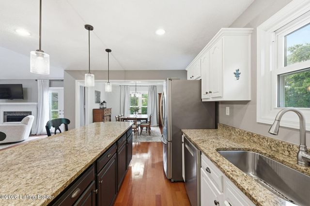 5505 Cross Creek Dr, Crestwood, KY 40014