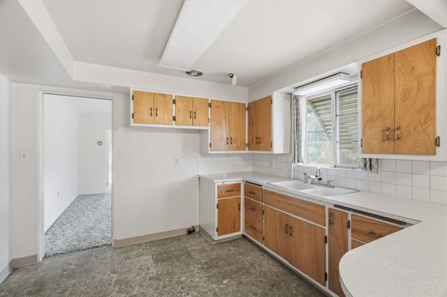 3806 N Alberta St, Spokane, WA 99205