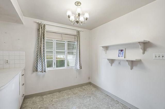 3806 N Alberta St, Spokane, WA 99205