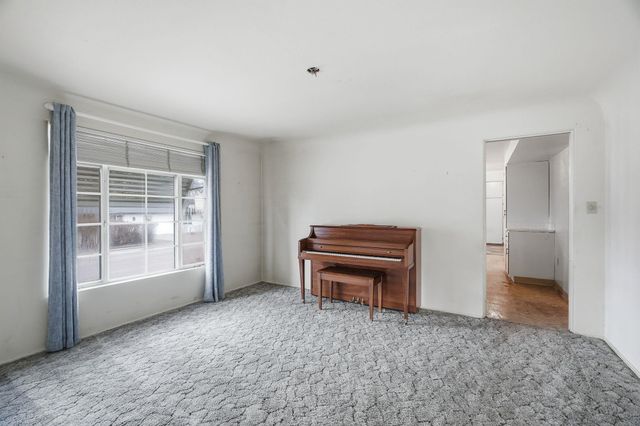 3806 N Alberta St, Spokane, WA 99205