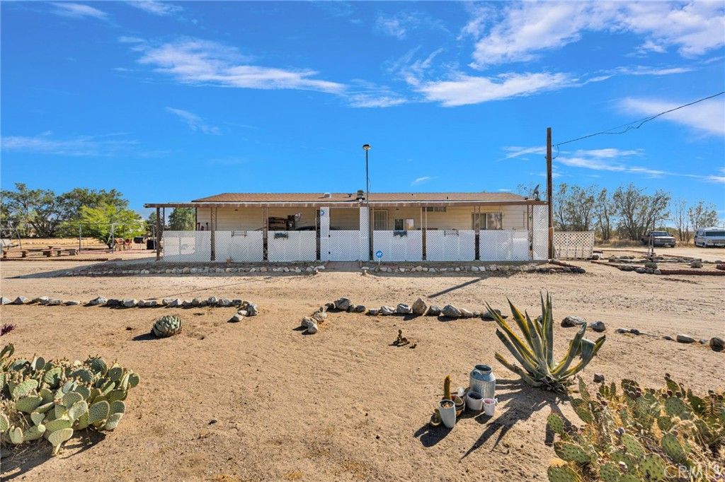 Image 4 of property listing at 14030 Rapture, Phelan, CA 92371