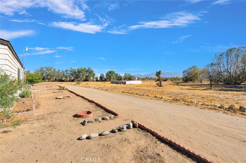 Image 40 of property listing at 14030 Rapture, Phelan, CA 92371