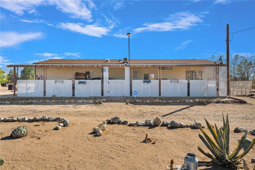 Image 5 of property listing at 14030 Rapture, Phelan, CA 92371