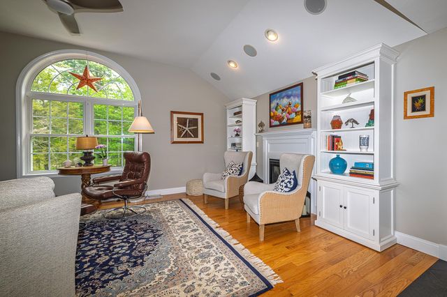 136 Annand Drive, Milford, NH 03055