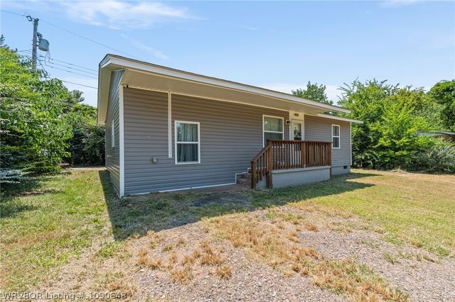 406 Hemlock Street, Van Buren, AR 72956