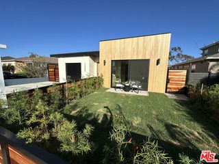 12488 Rubens Avenue, Los Angeles, CA 90066