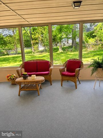 605 MAPLE AVE, Audubon, NJ 08106