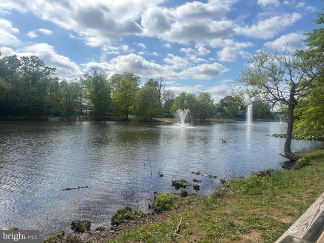 605 MAPLE AVE, Audubon, NJ 08106