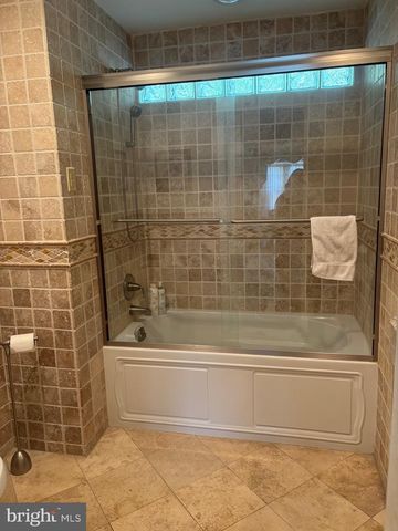 605 MAPLE AVE, Audubon, NJ 08106