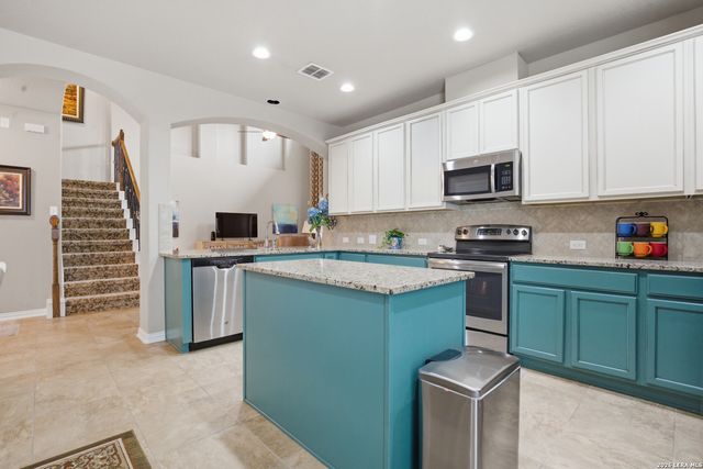 433 TROTTI CV, Cibolo, TX 78108