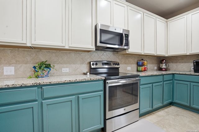 433 TROTTI CV, Cibolo, TX 78108