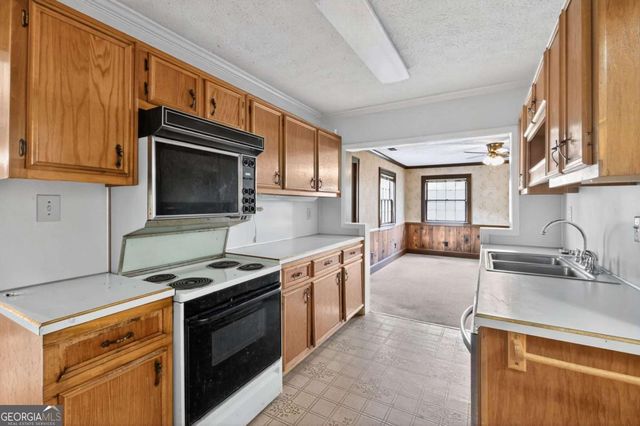 873 College Avenue NW, Conyers, GA 30012