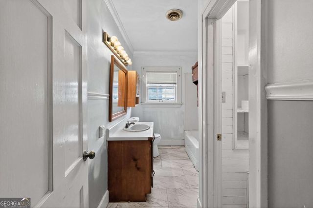 873 College Avenue NW, Conyers, GA 30012