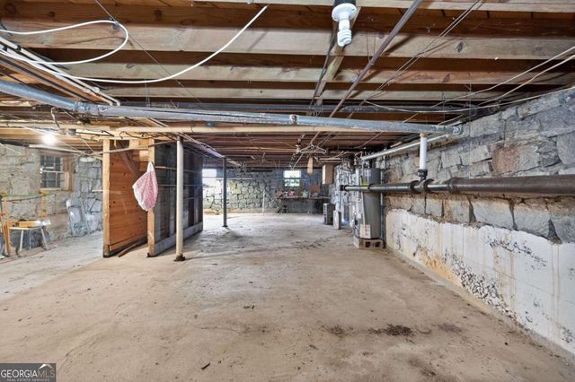 873 College Avenue NW, Conyers, GA 30012