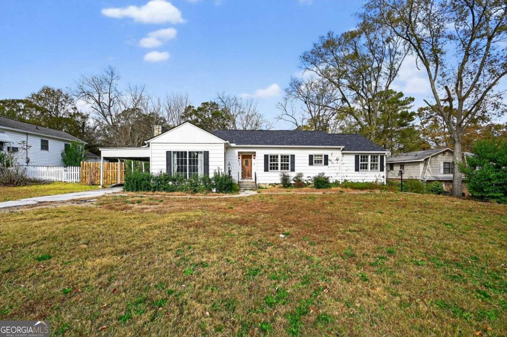 873 College Avenue NW, Conyers, GA 30012