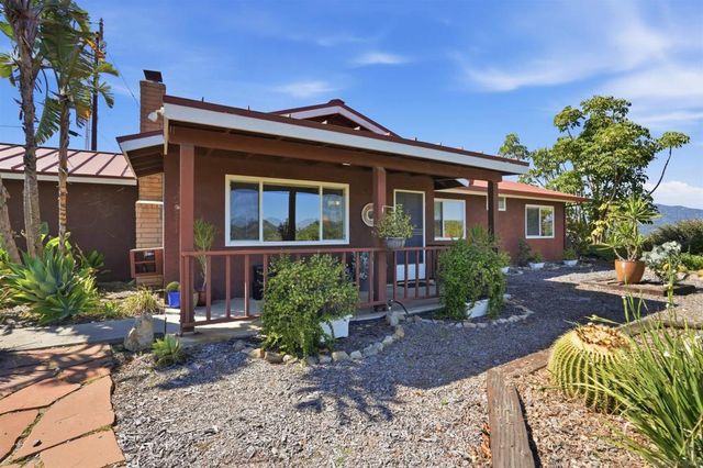 2384 Glenn Rd, Fallbrook, CA 92028