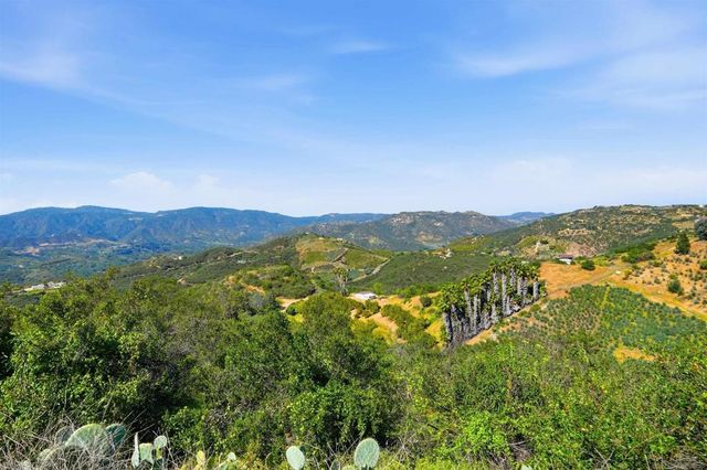 2384 Glenn Rd, Fallbrook, CA 92028