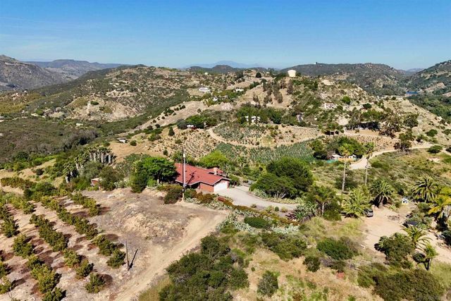 2384 Glenn Rd, Fallbrook, CA 92028