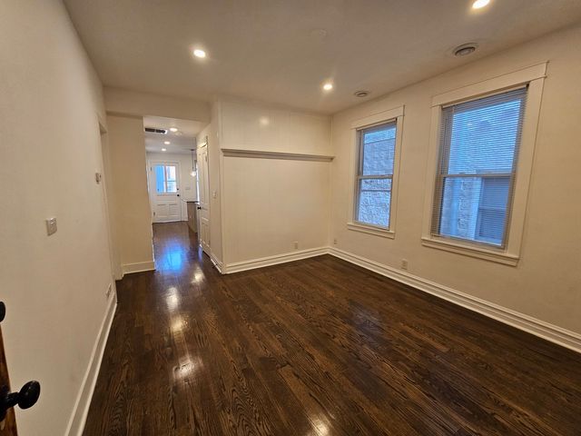 2541 N Southport Avenue 2R, Chicago, IL 60614