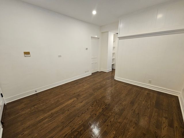 2541 N Southport Avenue 2R, Chicago, IL 60614
