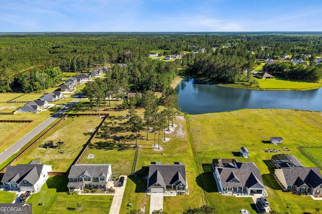 204 Bowline Lane, Kingsland, GA 31548