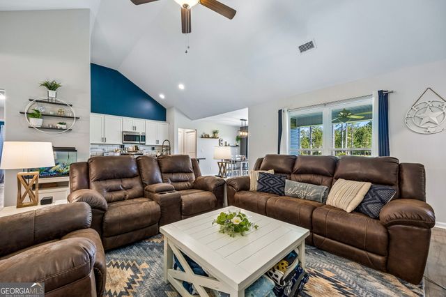 204 Bowline Lane, Kingsland, GA 31548