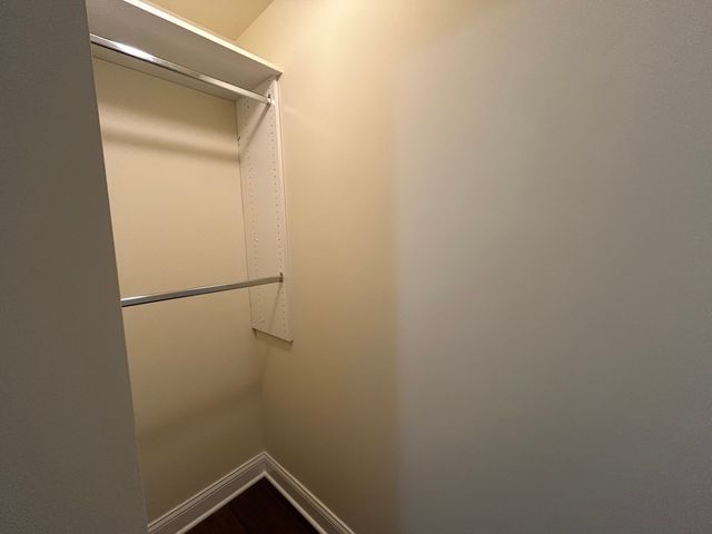 1 Oak Brook Club Drive A105, Oak Brook, IL 60523