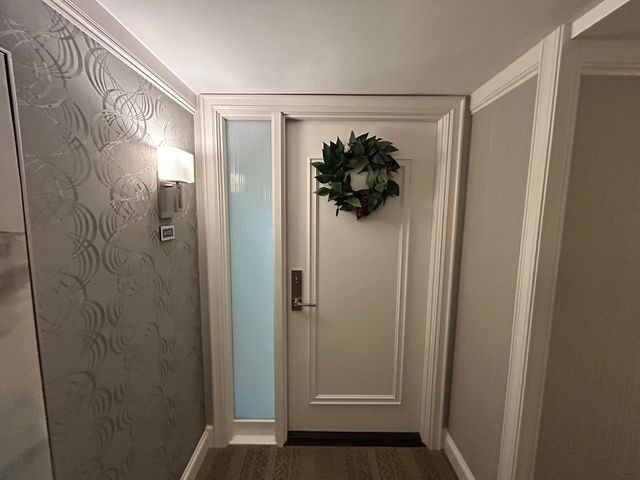 1 Oak Brook Club Drive A105, Oak Brook, IL 60523