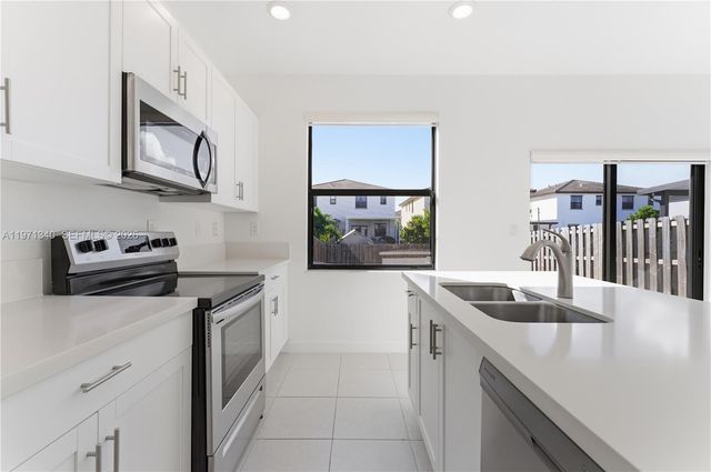 25266 SW 107th Ave 4678, Miami, FL 33032