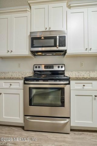 371 GILLESPIE GARDENS Drive, Jacksonville, FL 32218