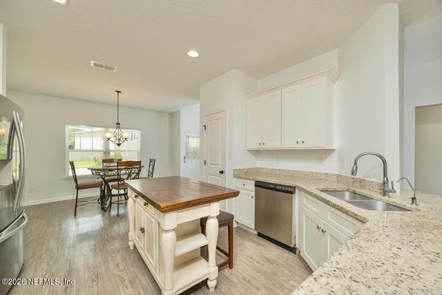 371 GILLESPIE GARDENS Drive, Jacksonville, FL 32218
