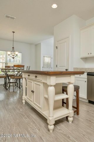 371 GILLESPIE GARDENS Drive, Jacksonville, FL 32218