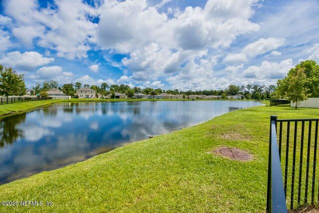 371 GILLESPIE GARDENS Drive, Jacksonville, FL 32218