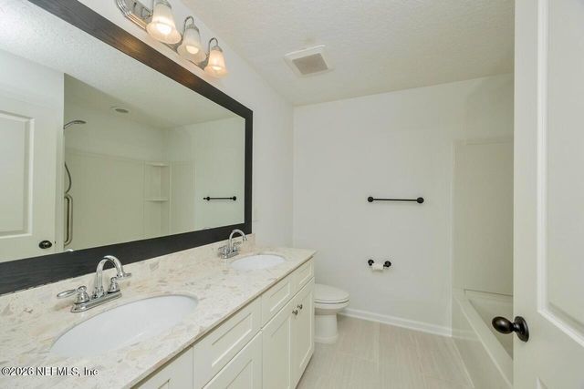 371 GILLESPIE GARDENS Drive, Jacksonville, FL 32218