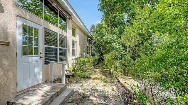 61 BAYHEAD LANE, Osprey, FL 34229