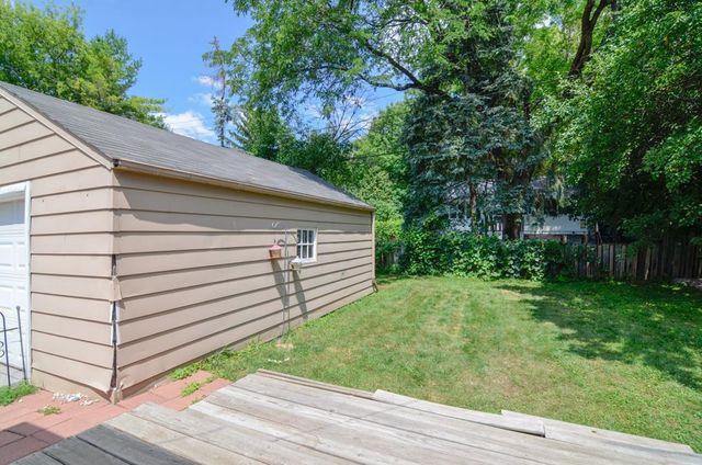 816 E HARRISON STREET, Appleton, WI 54915