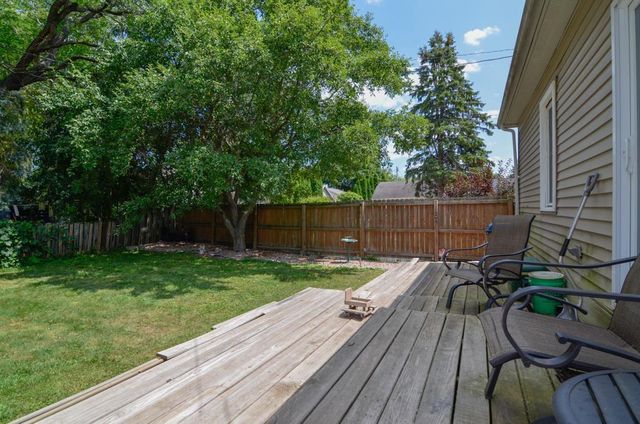 816 E HARRISON STREET, Appleton, WI 54915