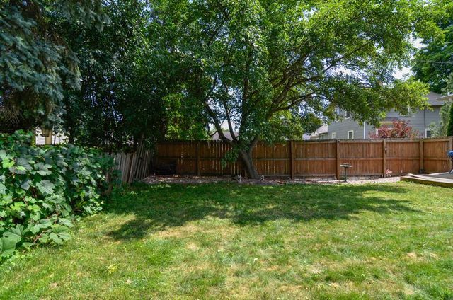 816 E HARRISON STREET, Appleton, WI 54915