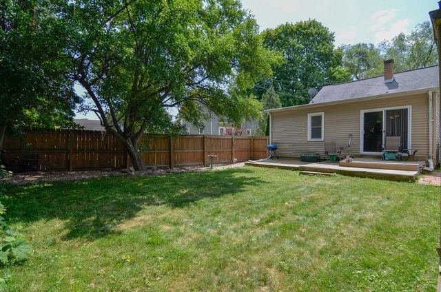 816 E HARRISON STREET, Appleton, WI 54915