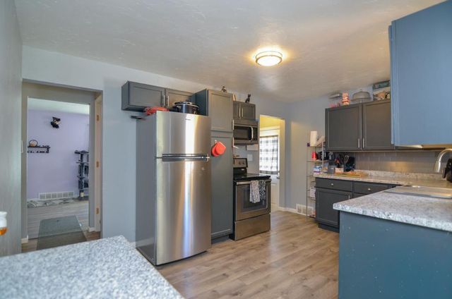 816 E HARRISON STREET, Appleton, WI 54915