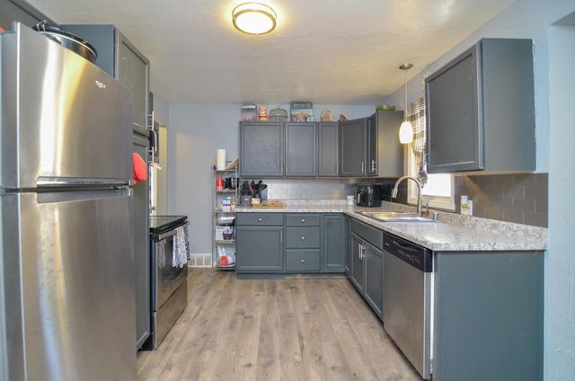 816 E HARRISON STREET, Appleton, WI 54915