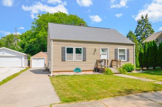 816 E HARRISON STREET, Appleton, WI 54915