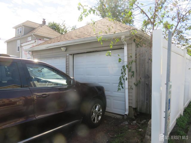 687 Somerset Street, Franklin Twsp, NJ 08873