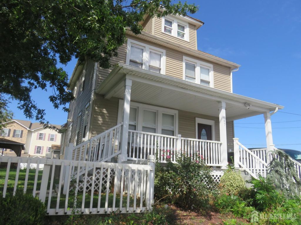 687 Somerset Street, Franklin Twsp, NJ 08873