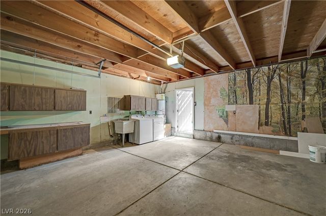 3251 Liahona Way, Las Vegas, NV 89121