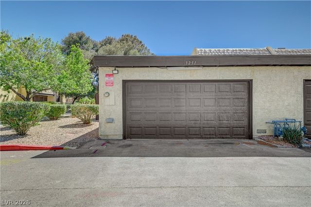 3251 Liahona Way, Las Vegas, NV 89121
