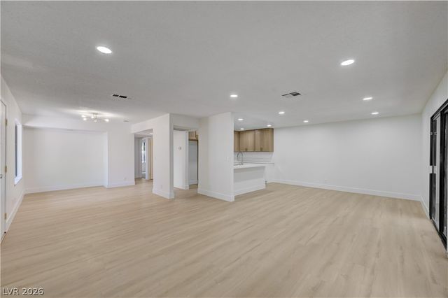 3251 Liahona Way, Las Vegas, NV 89121