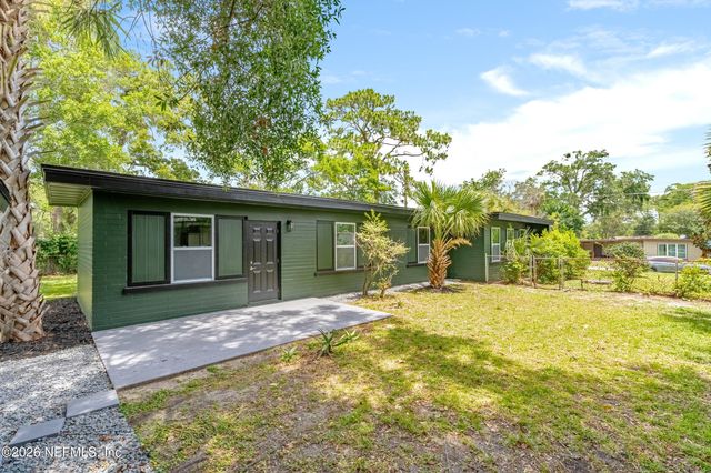 930 MIDDLETON Road, Jacksonville, FL 32211
