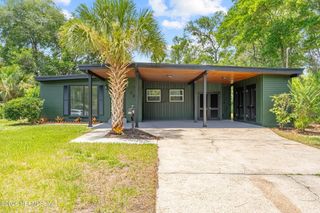 930 MIDDLETON Road, Jacksonville, FL 32211